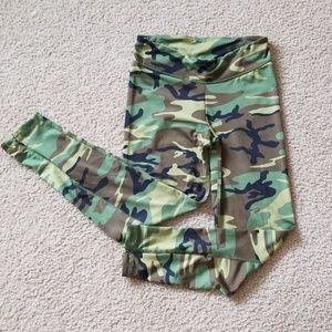 Camo leggings